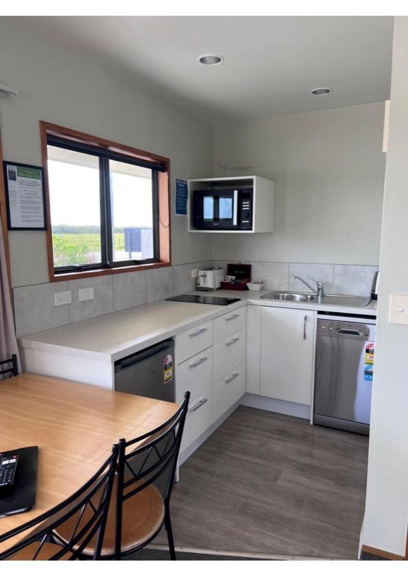 Haast Beach Motel Eksteriør billede